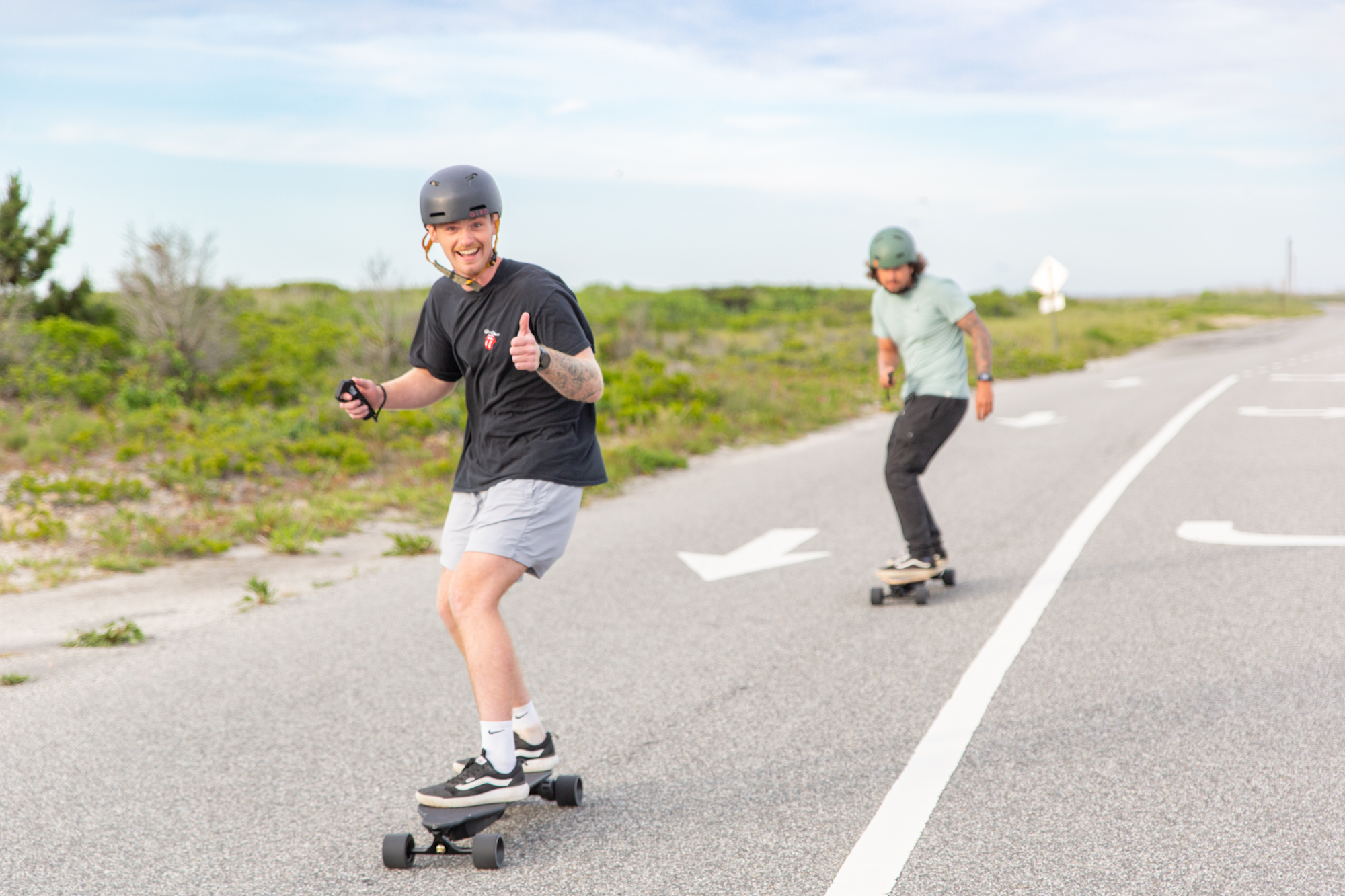"E-skate" Together, Stay Together: The Benefits of Group Riding for Electric Skaters